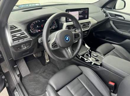 BMW - X3
