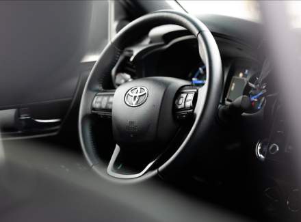 Toyota - Hilux