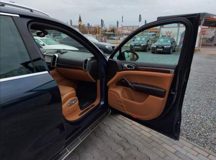 Porsche - Cayenne