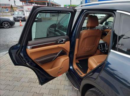 Porsche - Cayenne