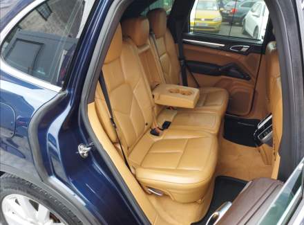 Porsche - Cayenne