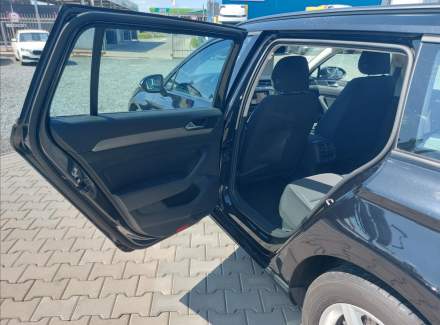 Volkswagen - Passat