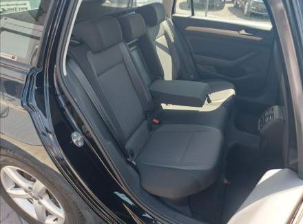 Volkswagen - Passat