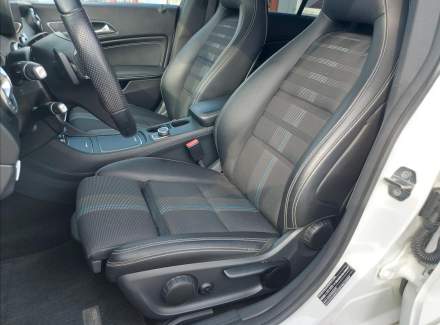 Mercedes-Benz - CLA