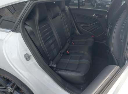 Mercedes-Benz - CLA