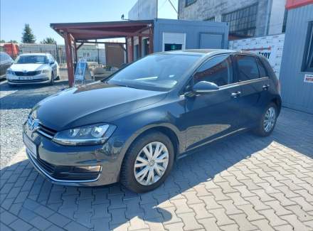 Volkswagen - Golf