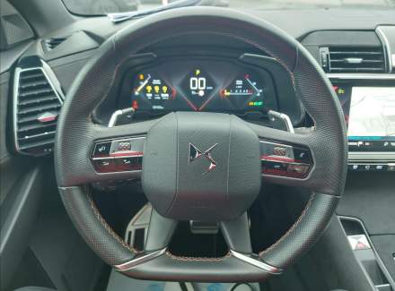 DS Automobiles - DS7 Crossback
