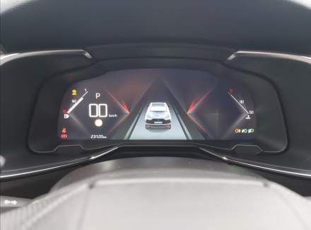 DS Automobiles - DS7 Crossback