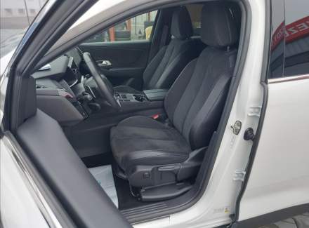 DS Automobiles - DS7 Crossback