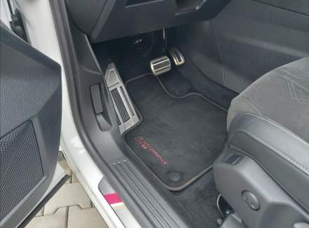 DS Automobiles - DS7 Crossback