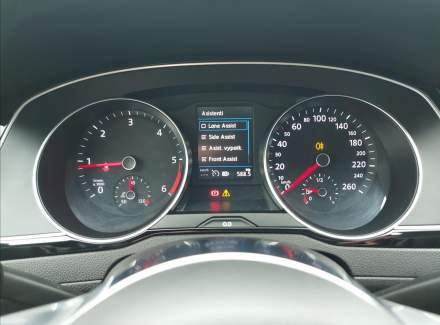 Volkswagen - Passat