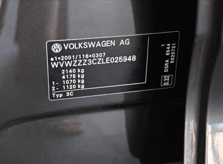 Volkswagen - Passat