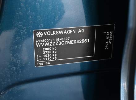 Volkswagen - Passat
