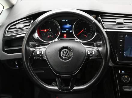 Volkswagen - Touran
