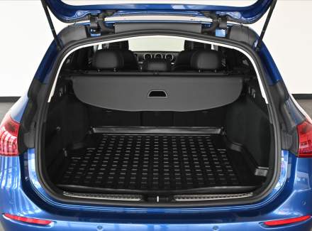 Mercedes-Benz - C-class