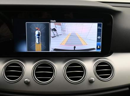 Mercedes-Benz - E-class