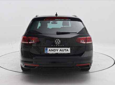 Volkswagen - Passat