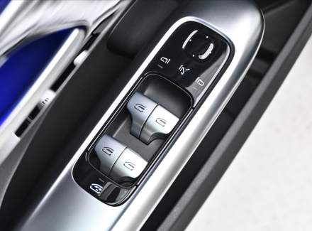 Mercedes-Benz - C-class