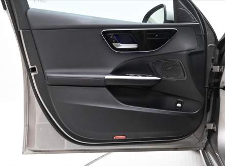 Mercedes-Benz - C-class