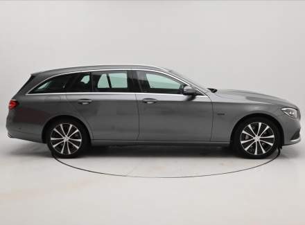 Mercedes-Benz - E-class