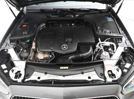 Mercedes-Benz - E-class