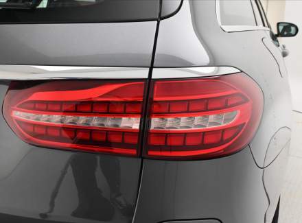 Mercedes-Benz - E-class