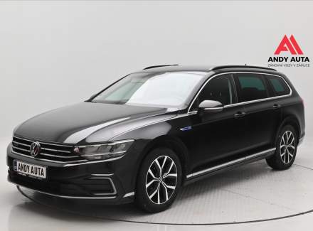Volkswagen - Passat
