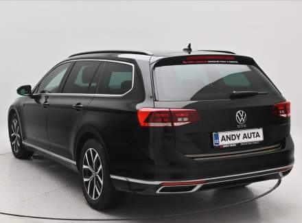 Volkswagen - Passat