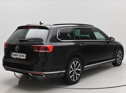 Volkswagen - Passat