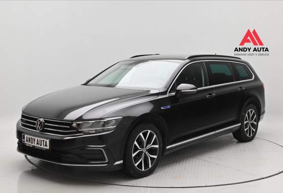Volkswagen - Passat