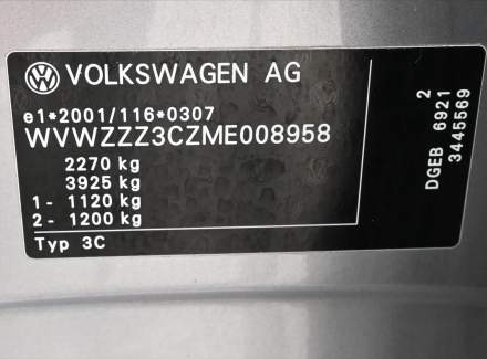 Volkswagen - Passat