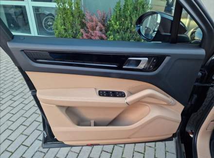 Porsche - Cayenne
