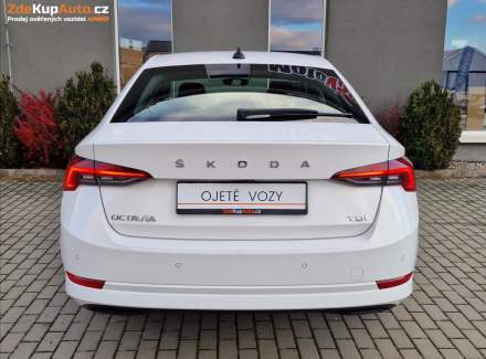 Škoda - Octavia
