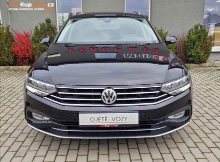 Volkswagen - Passat