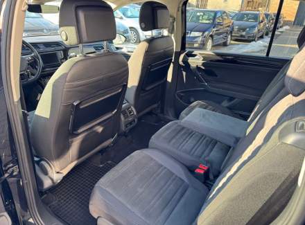 Volkswagen - Touran