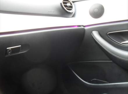 Mercedes-Benz - E-class