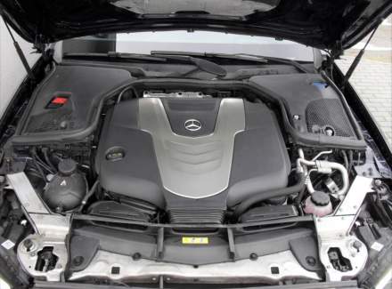 Mercedes-Benz - E-class