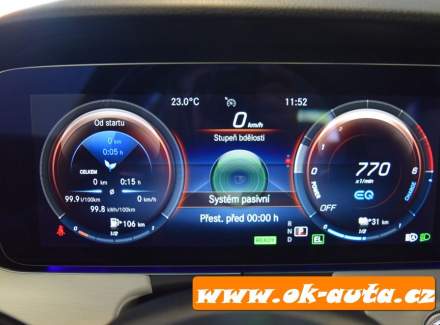 Mercedes-Benz - E-class