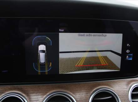 Mercedes-Benz - E-class