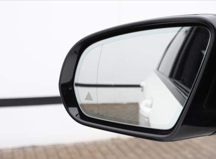 Mercedes-Benz - E-class