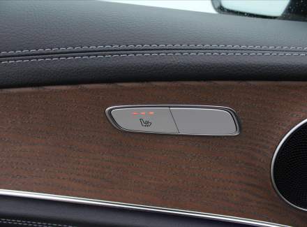 Mercedes-Benz - E-class