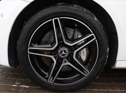 Mercedes-Benz - E-class