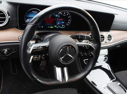 Mercedes-Benz - E-class