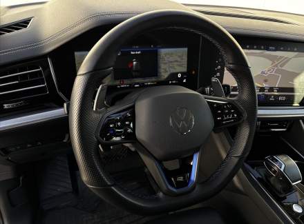 Volkswagen - Touareg