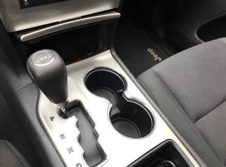 Jeep - Grand Cherokee