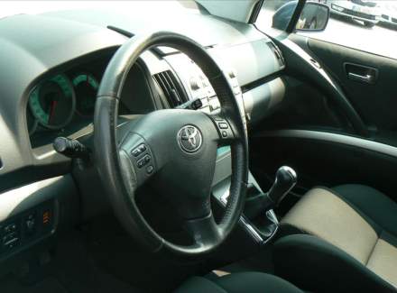 Toyota - Corolla Verso