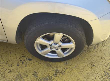 Toyota - RAV 4