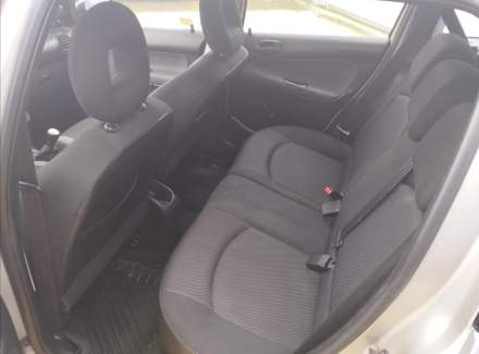 Peugeot - 206
