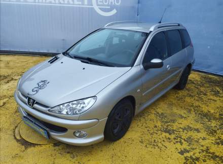 Peugeot - 206