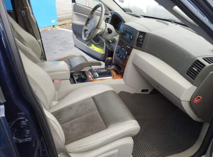 Jeep - Grand Cherokee